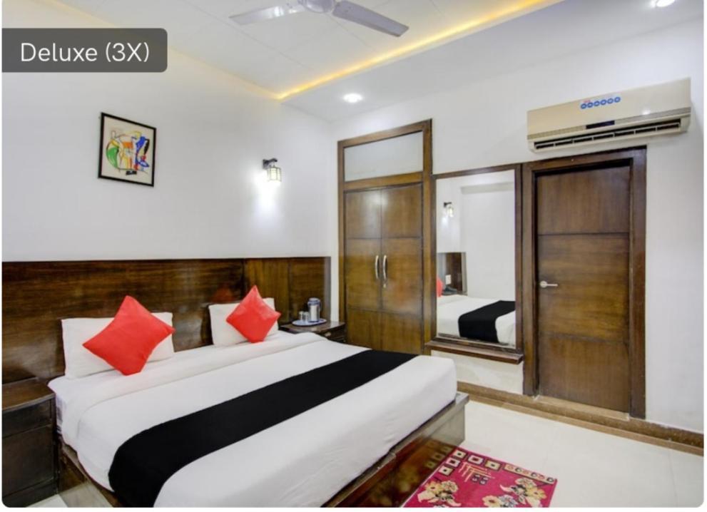 Dazzling East Gate Otel Agra  Dış mekan fotoğraf