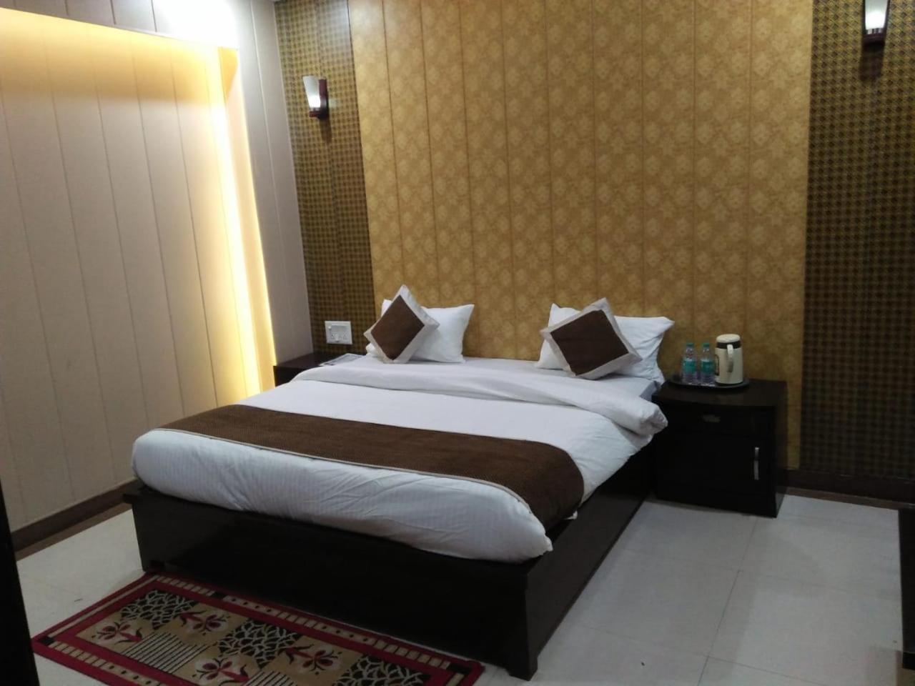 Dazzling East Gate Otel Agra  Dış mekan fotoğraf
